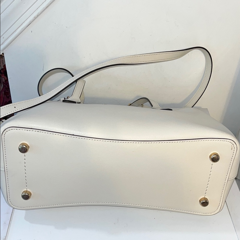 NWOT COACH AVENUE CARRYALL TOTE CREAM WITH GOLD ACCENTS F48733 - Picture 5 of 10